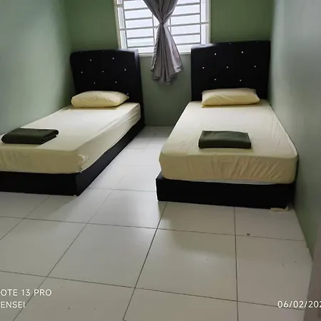 Homestay taman helang perdana-3